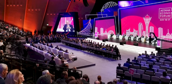 Erster Präsident Kasachstans Nursultan Nasarbajew eröffnet das AEF 2019