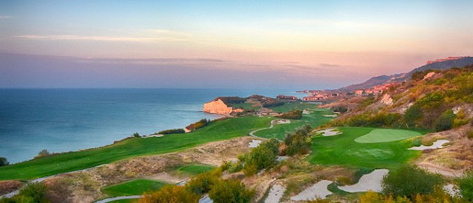 Kliffküste Nationalpark Kaliakra in Kavarna, Bulgarien, mit Thracian Cliffs Golf