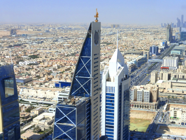riyadh_blick_vom_faisaliyah_tower.jpg